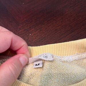 Womens Honey Sweatshirt. EUC